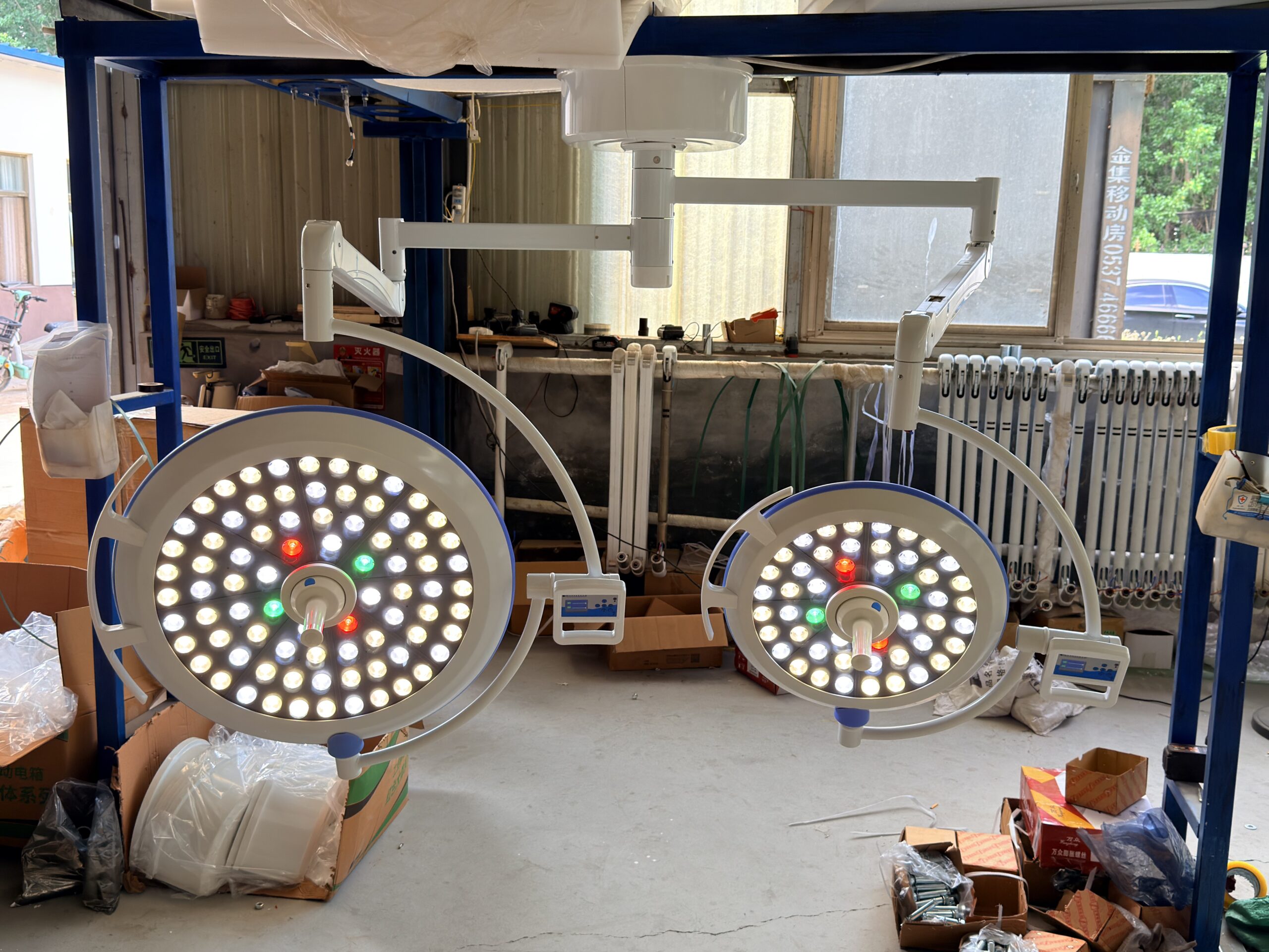 Sanyang Medical Surgical Light 700 500 Color LED product image 03